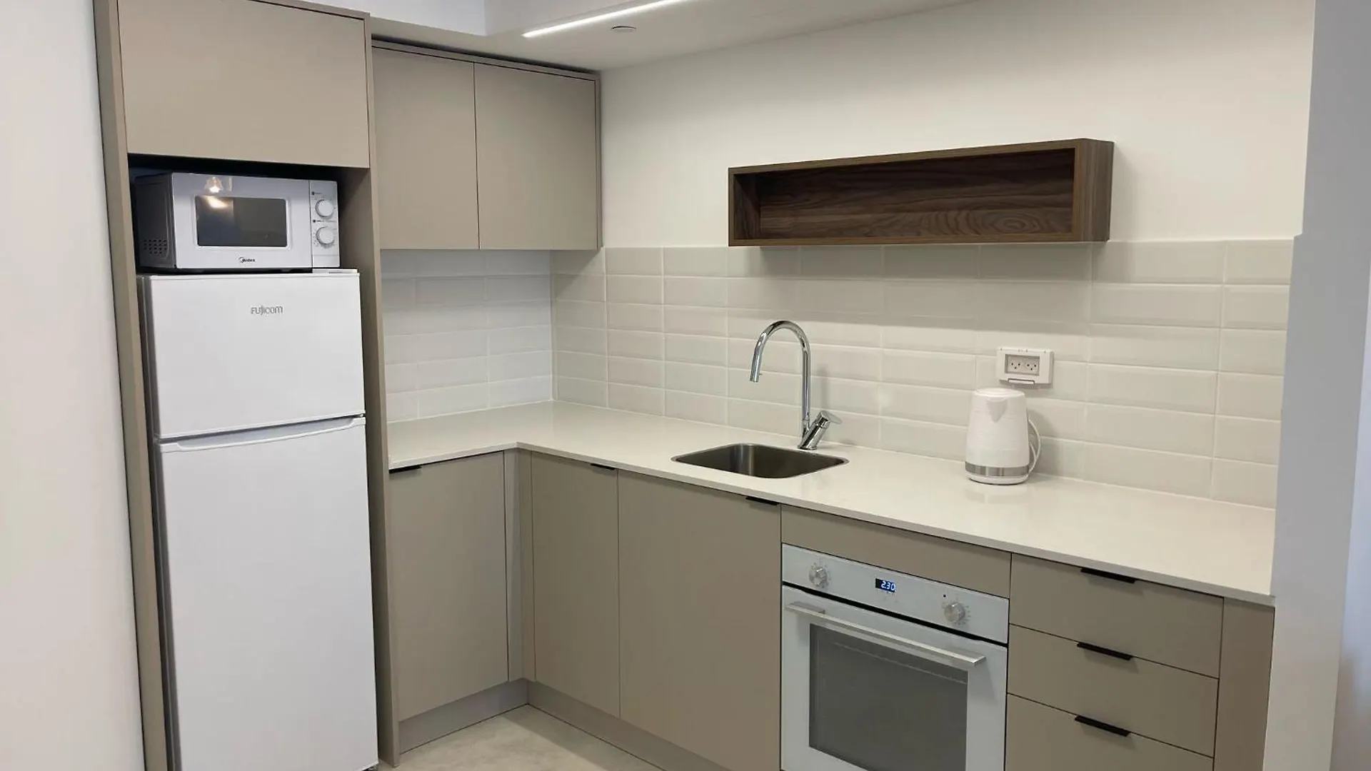 Luxury Apartments And Studios At Sea Side By Rently location